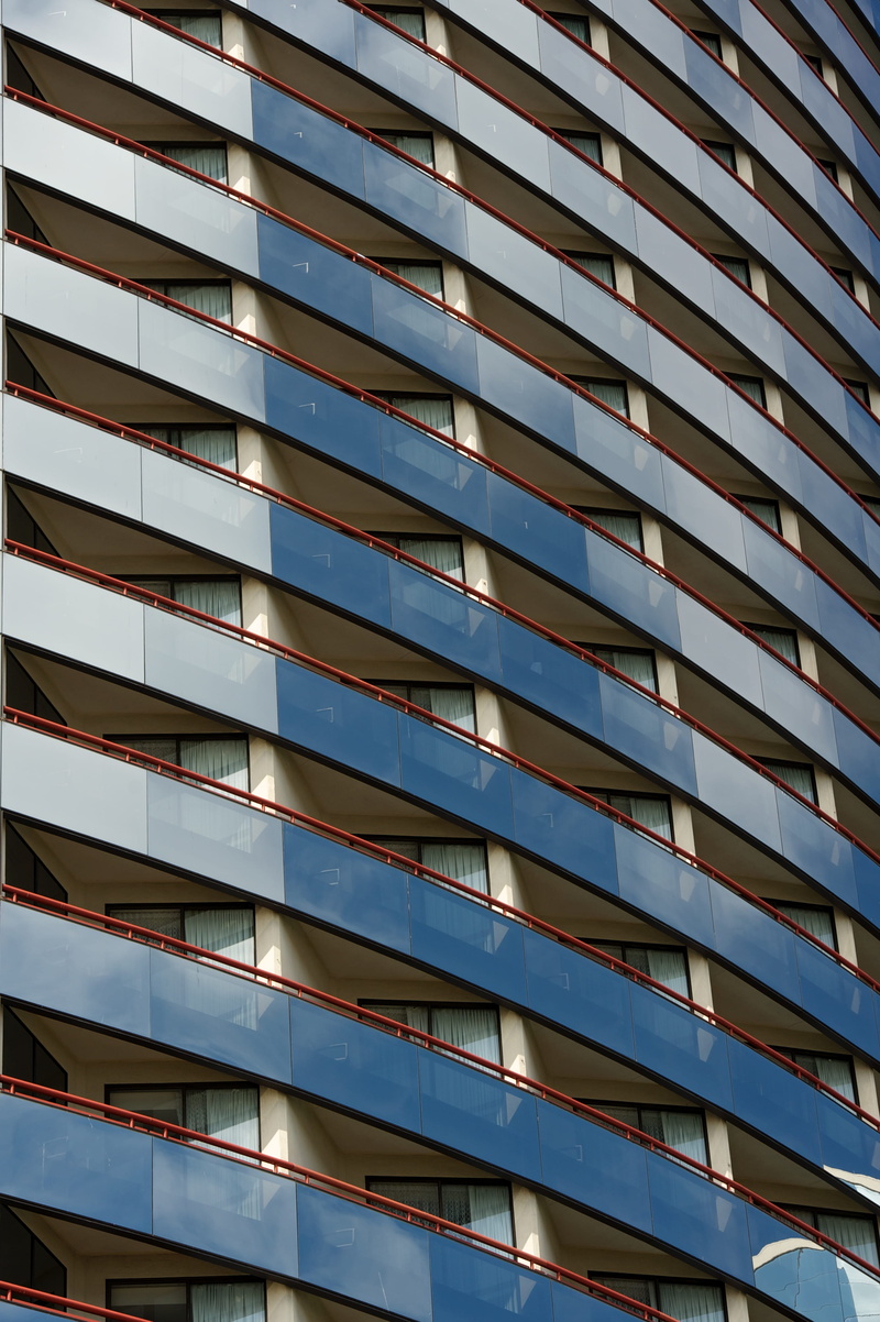 no People, sunlight, photo, daytime, white, office Building, low angle view, balcony, concrete, in a row, silver colored, building Exterior, 4K, apartment
