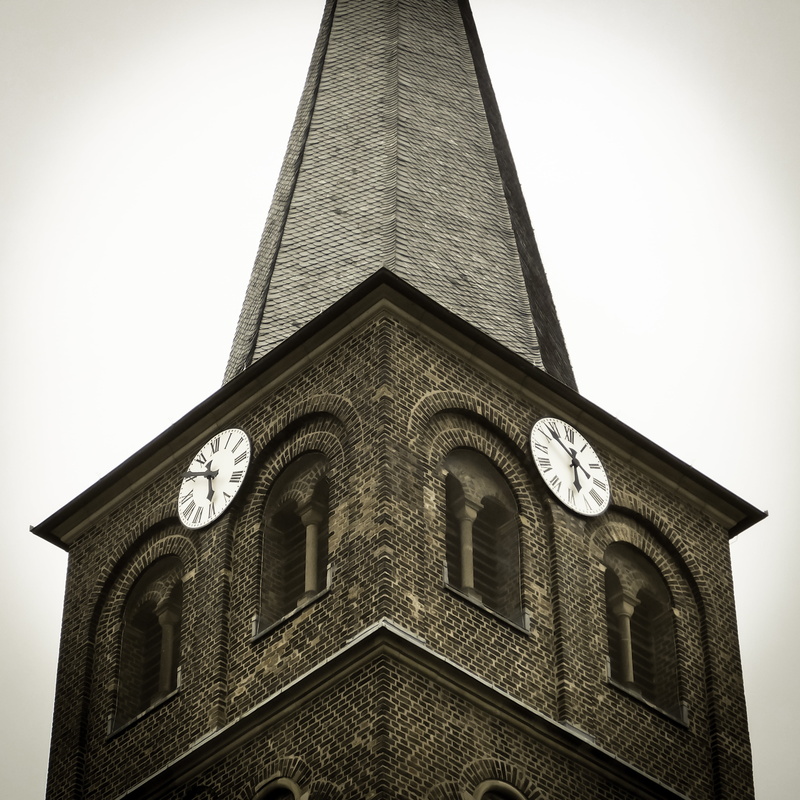 christianity, day, time of, clock tower, window, spirituality, sky, tower, clear sky, belief, no people, historically, architecture, hours, time, pointer