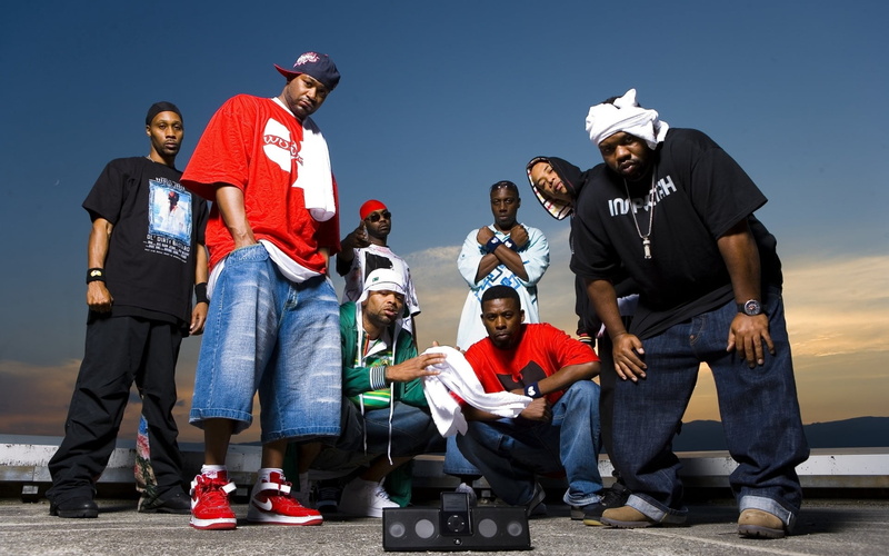 young adult, young men, real people, males, teamwork, sport, wu tang, adult, docking, men, 1080P, sky, black, station, people, clear sky, group Of People