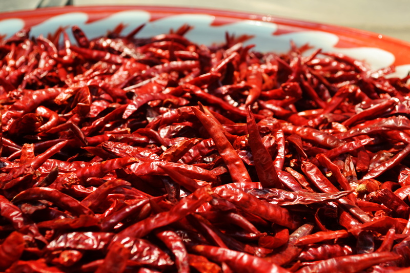 freshness, 4K, indoors, wellbeing, selective focus, dried food, chili pepper, bangkok, red, cook, cuisine, red chili pepper, food, no people, chili, healthy eating