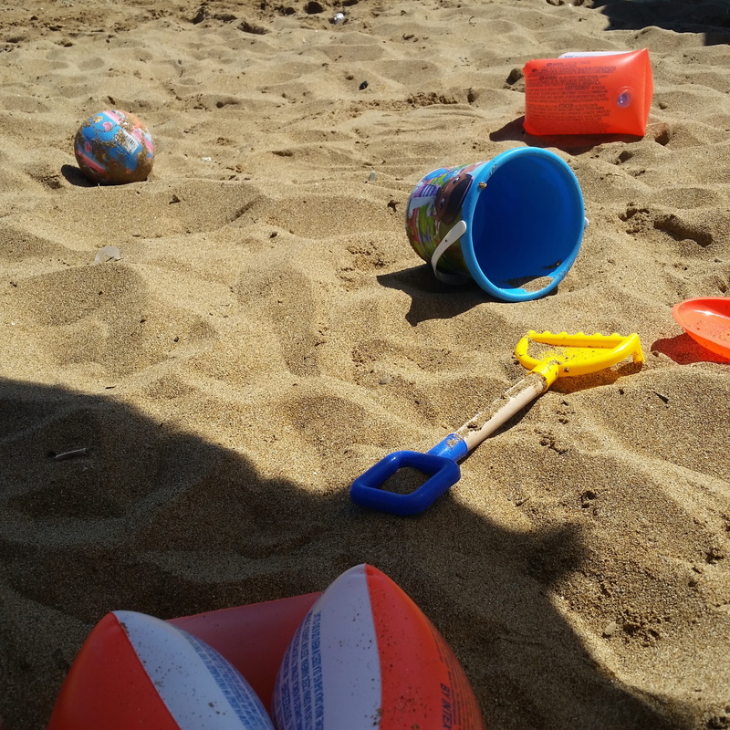 sand, container, trip, multi colored, sand pail and shovel, nature, sunlight, personal accessory, shadow, holiday, armrests, blue, games, toy, crotone