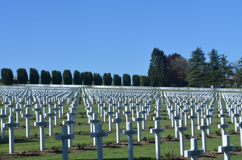 nature, stone, sky, death, world war, order, tree, 2K, outdoors, tombstone, plant, grave, sadness, war memorial, sunlight, war, clear sky, Verdun, Memorial