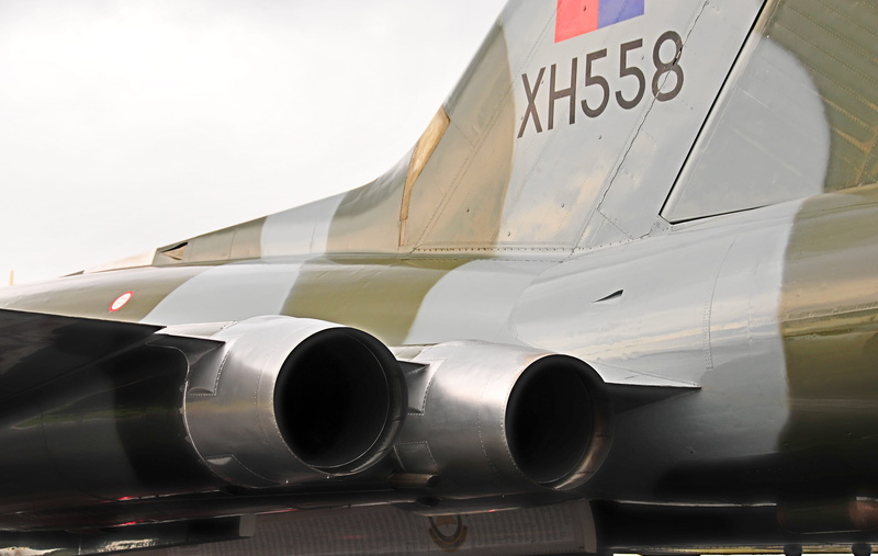 number, military, nuclear, airport, Farnborough, 4K, jet, white color, gray, Bomber, green, airplane, bombers, air vehicle, travel, luxury, united kingdom