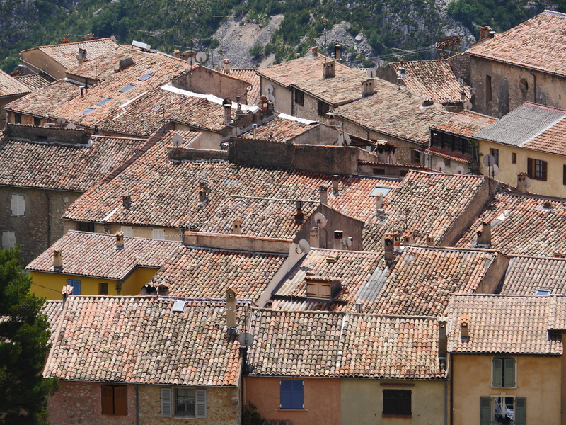 residential district, house, clay pans, sunlight, building exterior, bergdorf, city, southern roofs, crowded, nature, roof, côte d  azur, location, roof tile
