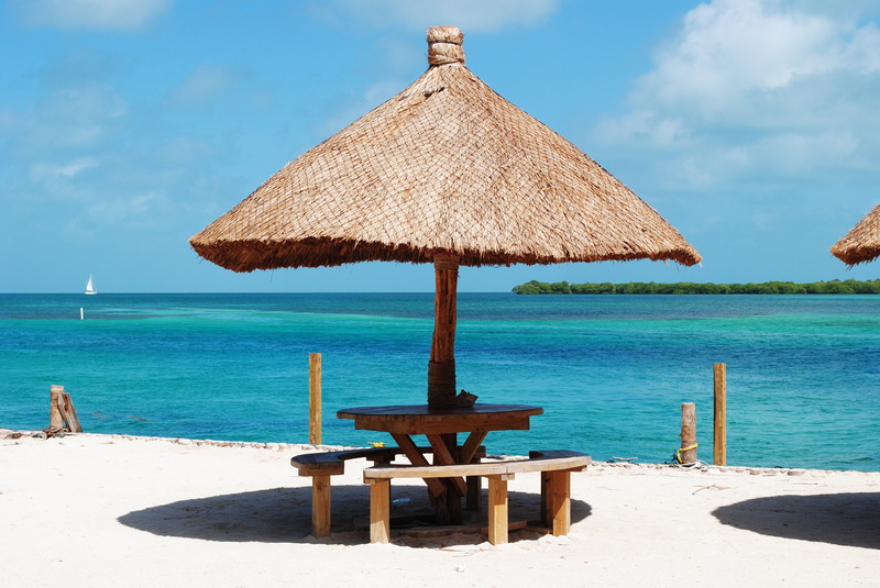 water, coastline, photo, horizon, land, beachside, island, 5K, tourist Resort, thatched roof, day, daytime, cottage, no people, ambergris, seat, sea, beach