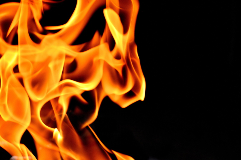 nature, heiss, burning, sign, black background, night, Fire, communication, burn, campfire, close, orange color, grill, backgrounds, warning sign, Barbecue