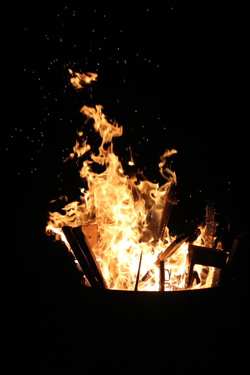 wood fire, burn, firewood, fire, burning, orange color, fireplace, wood, motion, fire - natural phenomenon, brand, campfire, outdoors, nature, heiss, bright