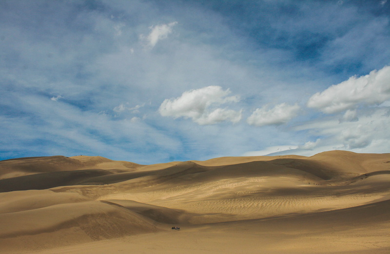 tranquil scene, 4K, camel, sand, beauty In Nature, outdoors, idyllic, blue, arid Climate, sand Dune, sky, cloud, climate, dry, environment, non-urban scene