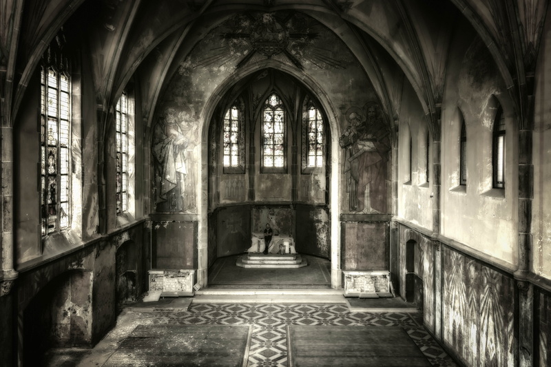 the past, architectural column, religion, weird, ceiling, night, built structure, alone, 5K, one person, adult, history, window, empty, altar, place of worship
