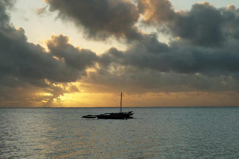 ocean, horizon, beach, sun, shore, kenia, sunset, mode of transportation, summer, travel, no people, tropical, seascape, horizon over water, blue, transportation