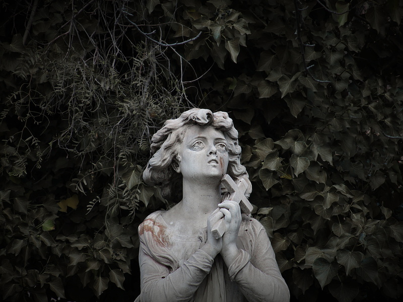 statue, sad, front view, leaf, soledad, holding, near, hairstyle, real people, sculpture, outdoors, cemetery, woman, cross, sadness, plant, 5K, art and craft
