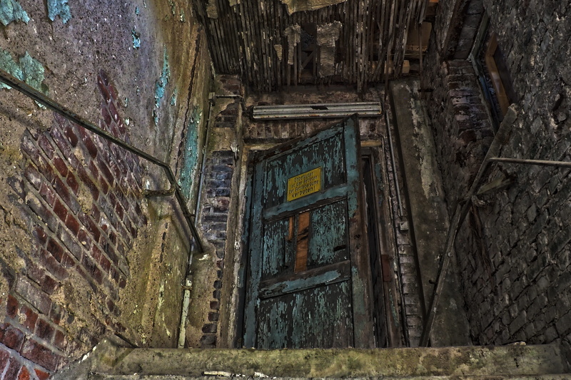 ruined, ruin, weathered, built structure, decay, abandoned, forget, architecture, stairs, dilapidated, break up, obsolete, pforphoto, 4K, wall, past, gloomy
