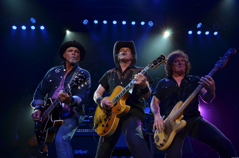 4K, classic, concert, ted, hard, rock, nugent, guitar