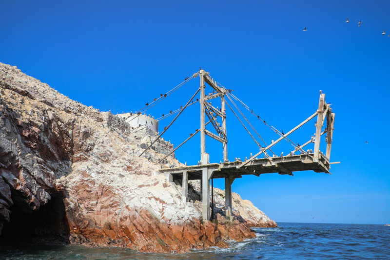 outdoors, no people, bridge, transportation, national reserve, built structure, 5K, ballestas islands, island, architecture, rocks, blue, sea ​​lions