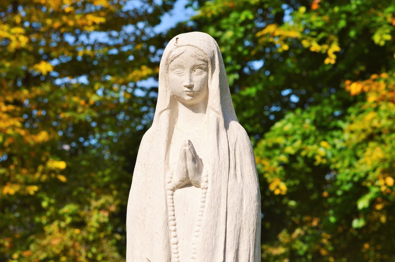 holy, art and craft, no people, 5K, stony, woman, day, outdoors, spirituality, figure, nature, stone, craft, artwork, male likeness, human representation