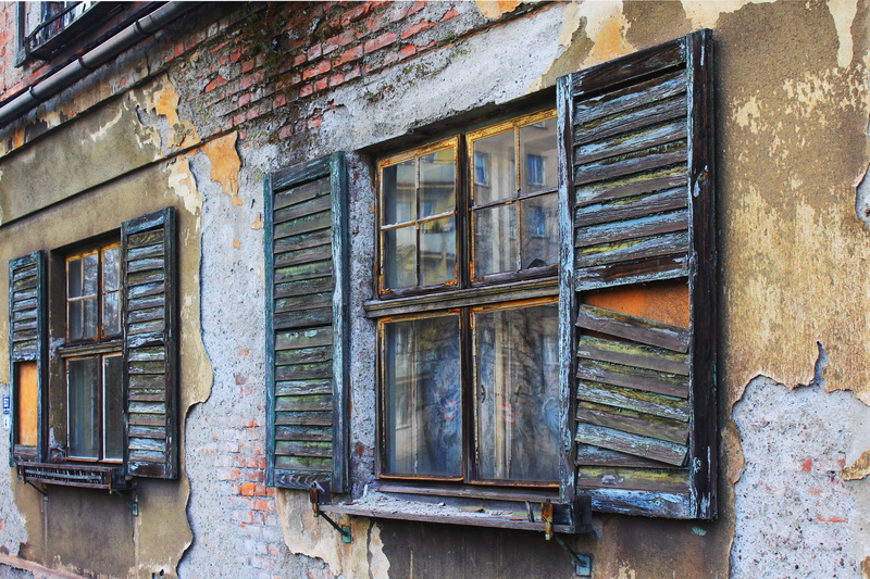 the beauty of old age, window frame, ruined, wood, bricks, window, no people, architecture, decline, brown, house, day, 5K, outdoors, photography, residential district