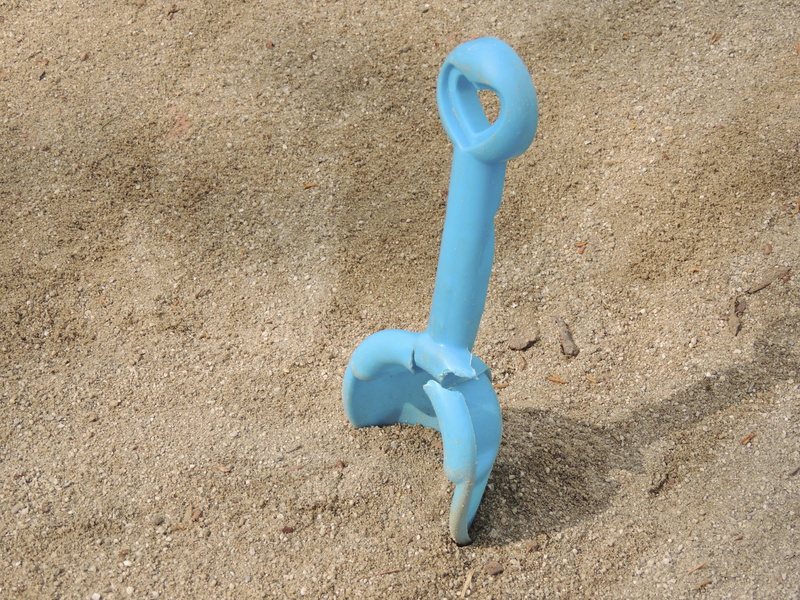 blue, sand, toys, pipe - tube, metal, earth, equipment, still life, day, representation, sandburg, ground, scoops playground, no people, toy, white color