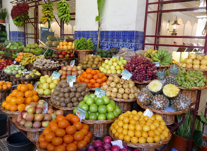 abundance, orange, choice, large group of objects, orange color, eat, taste, wellbeing, bananas, variation, grapes, apple, purple, market, freshness, food and drink