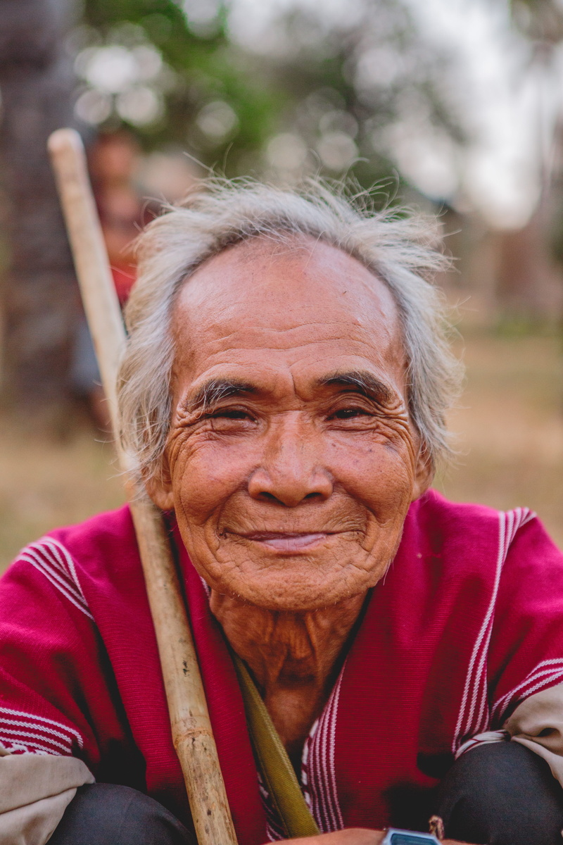 gray Hair, senior women, human Face, white hair, people, day, headshot, outdoors, 5K, stick, smiling, man, one Person, guy, wrinkled, hairstyle, elder