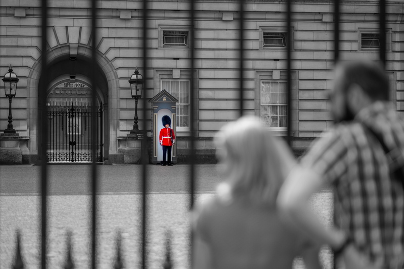 places of interest, rear view, united kingdom, tourism, building exterior, palace, focus on background, buckingham, lifestyles, 5K, standing, architecture