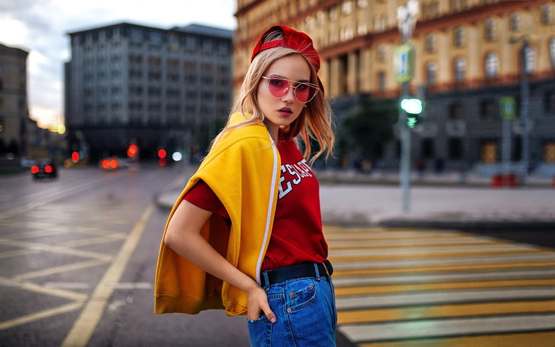 beautiful woman, blond hair, one person, hair, young adult, women with shades, young women, urban, looking at camera, outdoors, lifestyles, blonde, women