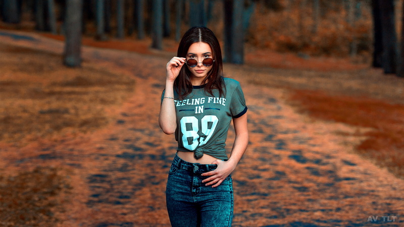 Aleksandr Suhar, 2K, women outdoors, women, jeans, women with shades, Ksenia Sirotkina, brunette