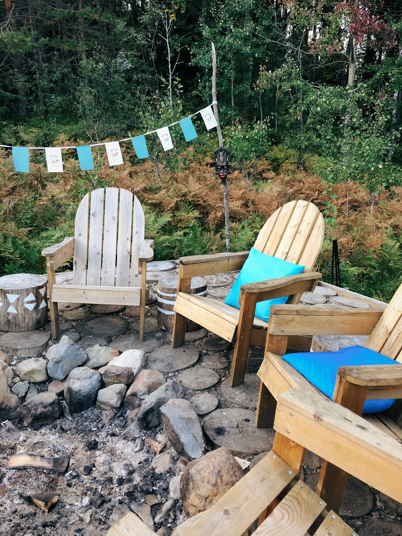 wood - material, plant, chairs, land, seat, firewood, trees, front or back yard, day, log, nature, flags, armchairs, bonfire, 4K, timber, tree, chair