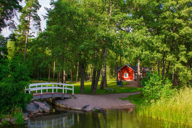 water, red, 1080P, wooden, surrounded, beauty in nature, green color, sunny day, land, white, day, tree, no people, countryside, farm, scenics - nature