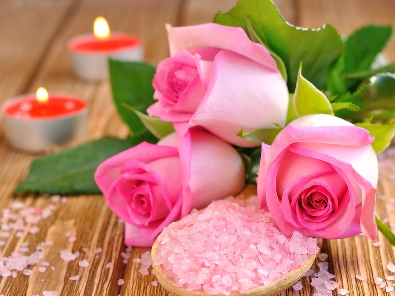 leaf, blurring, gift, beauty In Nature, decoration, arrangement, candle, inflorescence, petal, focus on foreground, no People, bouquet, pink, aromatherapy