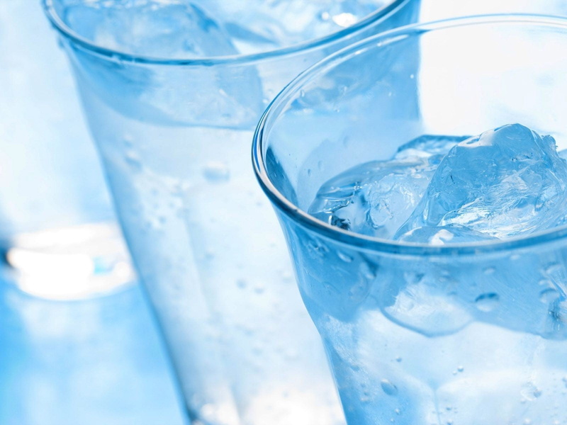 drinking, cold temperature, cocktail, drinking Glass, frozen, drinking Water, glasses, ice cube, soda, indoors, clear, food, no People, alcohol, close-up