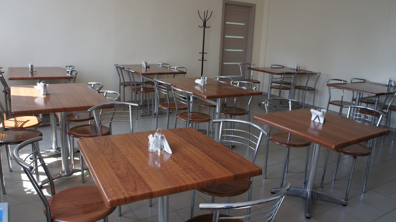 food and drink, furniture, no people, day, chairs, architecture, indoors, wood - material, 4K, table, absence, chair, glass, arrangement, empty, business