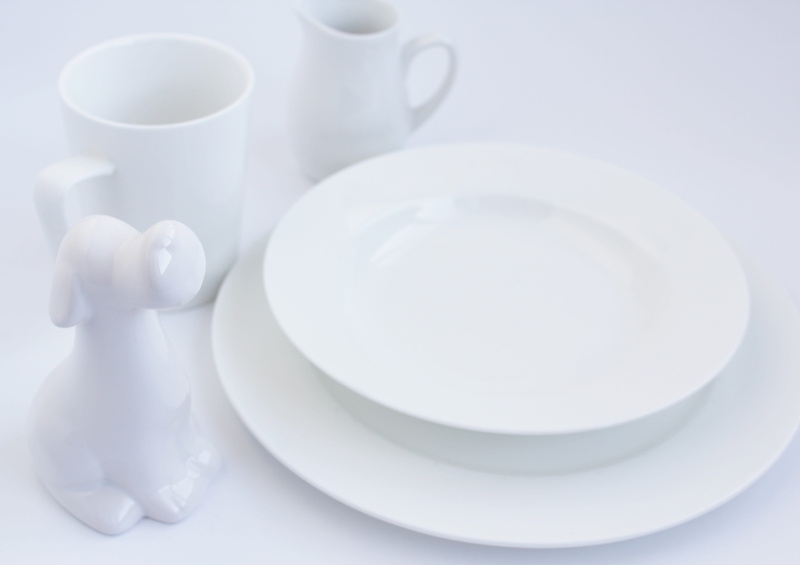 group of objects, 4K, plate, table, setting, restaurant, indoors, white, empty plate, ceramics, tableware, no people, porcelain, breakfast, dog, figurine