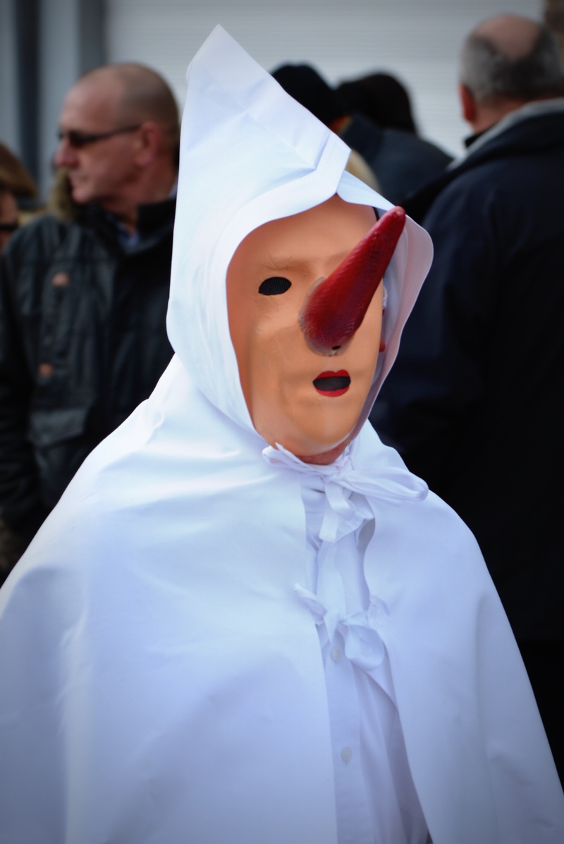 human representation, mask - disguise, costume, disguise, blancs-moussis, laetare, islam, clothing, art and craft, close-up, indoors, focus on foreground