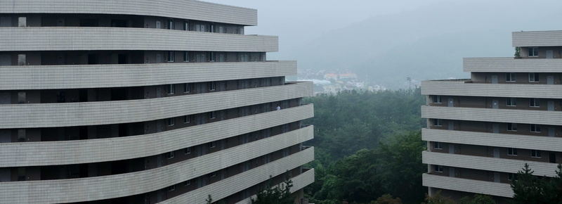 architecture, city, modern, no people, resort, korea, hotel, nature, fog, day, apartment, residential district, built structure, buildings, tree, building