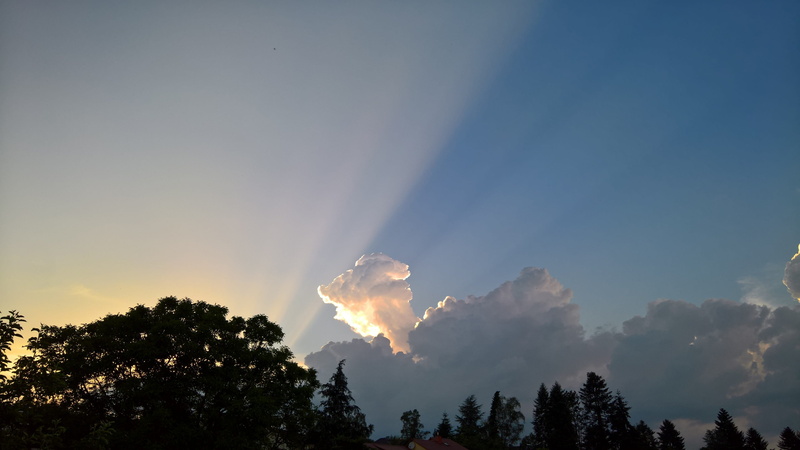 outdoors, low angle view, summer clouds, blue, thunderstorm, treetop, tree, tranquil scene, dramatic, light, smoke - physical structure, day, gewitterstimmung