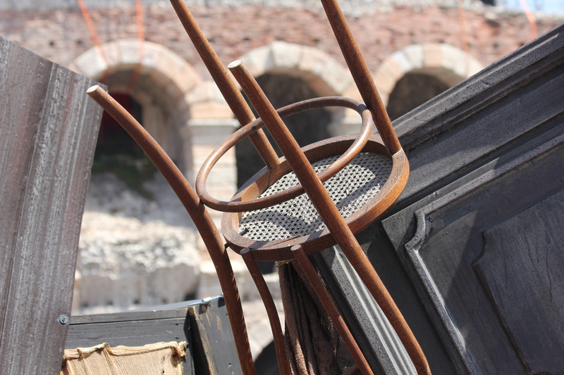 wood, outdoors, rusty, the scenery, seat, empty, nature, high angle view, no people, railing, close-up, metal, day, junk, 5K, old, pattern, wood - material
