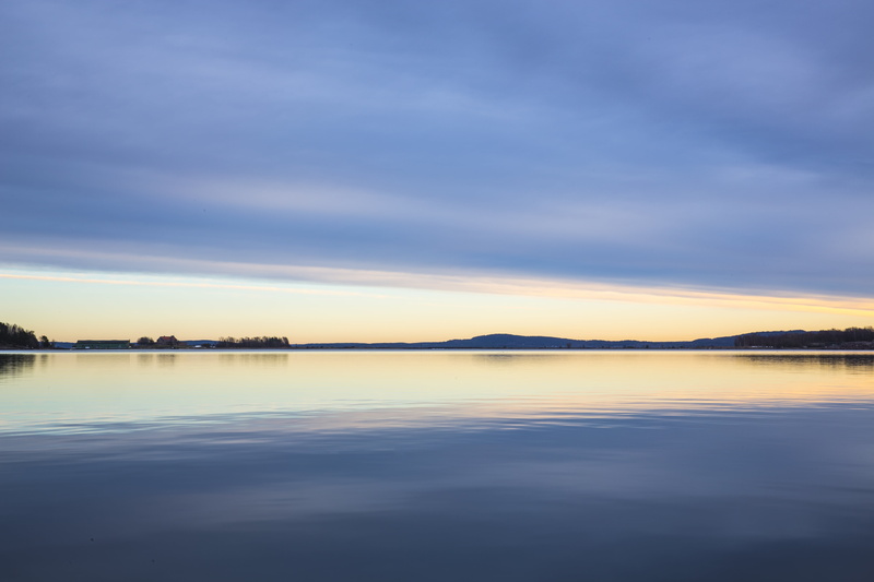 tranquil scene, sunrise, beautiful, idyllic, winter, ocean, standing water, sunset, sky, waterfront, lake, cloudy skies, scenic, evening, scenics - nature