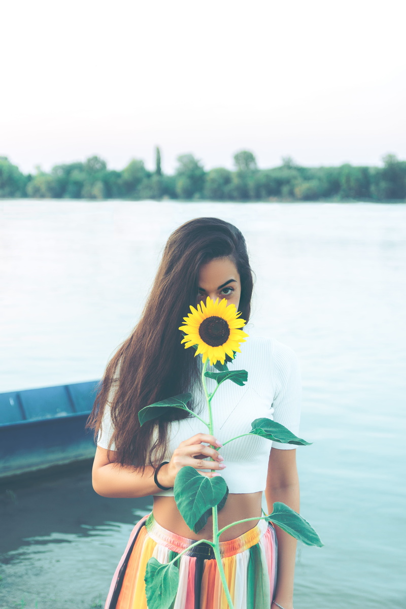 water, 600d, portrait, focus on foreground, standing, inđija, nature, indjija, yellow, leisure activity, srbija, beauty in nature, plant, sunflower, hair