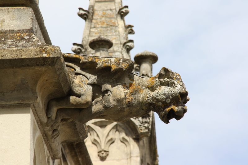day, belief, religion, accessories, sculpture, archaeology, gargoyle, ornament, history, 4K, pattern, jewelry, symbol, cross, place of worship, monument