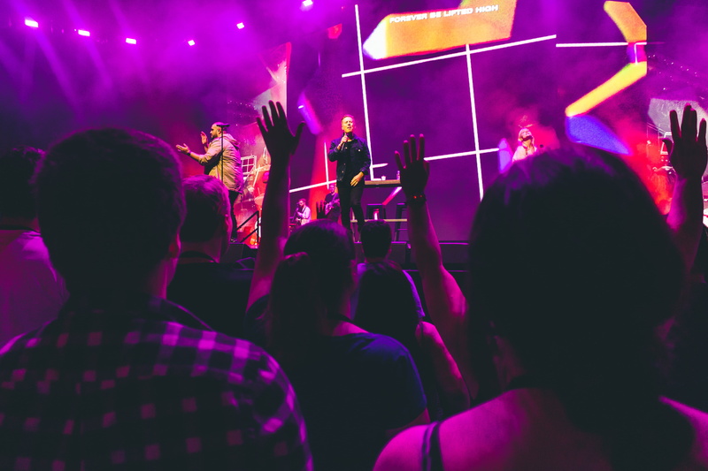 enjoyment, stage lighting, fun, arms raised, popular music concert, audience, music festival, large group of people, hillsong, lighting equipment, positive emotion