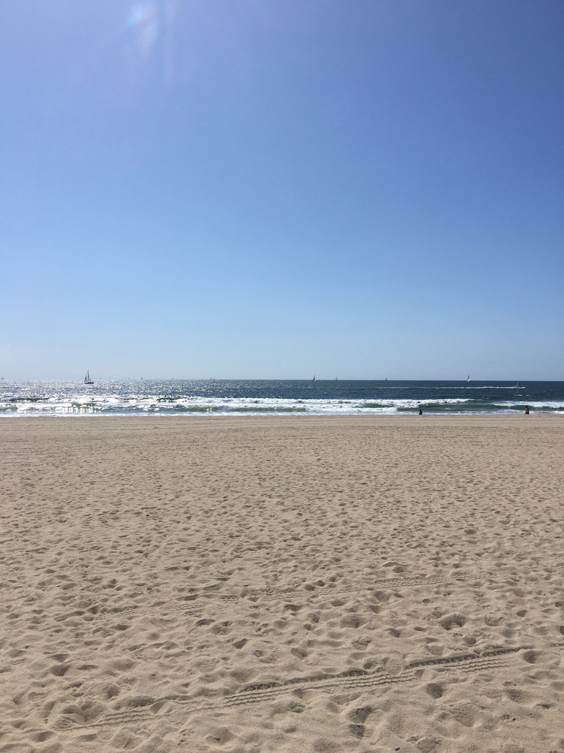 water, tranquility, apparel, copy space, ocean, sea, horizon, skin, sand, nature, coast, beach, soil, blue, shoreline, clothing, clear sky, 4K, tranquil scene