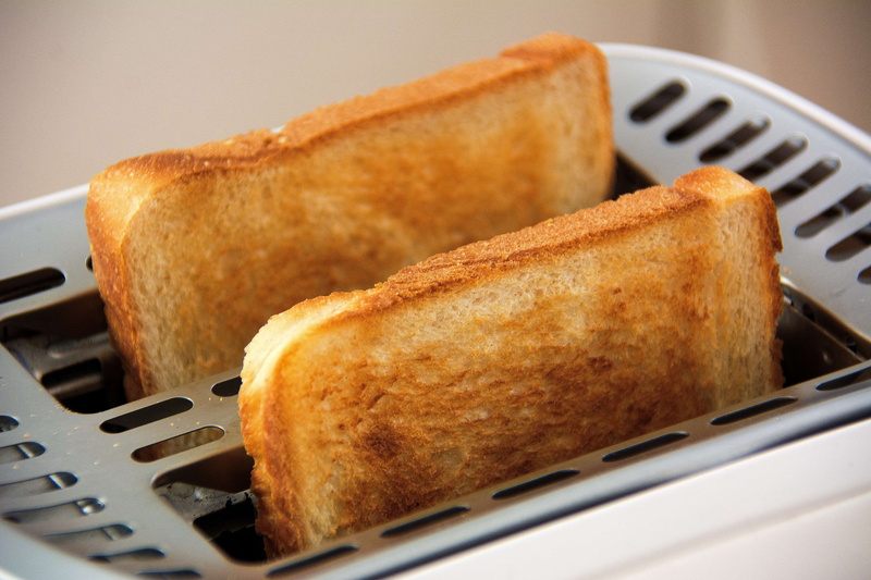eat, still life, no people, bread, meal, 4K, toaster, household equipment, slices of toast, healthy eating, kitchen utensil, close-up, selective focus