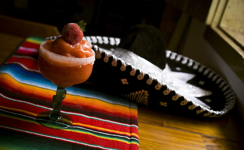 35mm, close-up, wellbeing, stramberry, pub, healthy eating, wood - material, mexico, frozzen, focus on foreground, sony, bar, food and drink, sweet, food