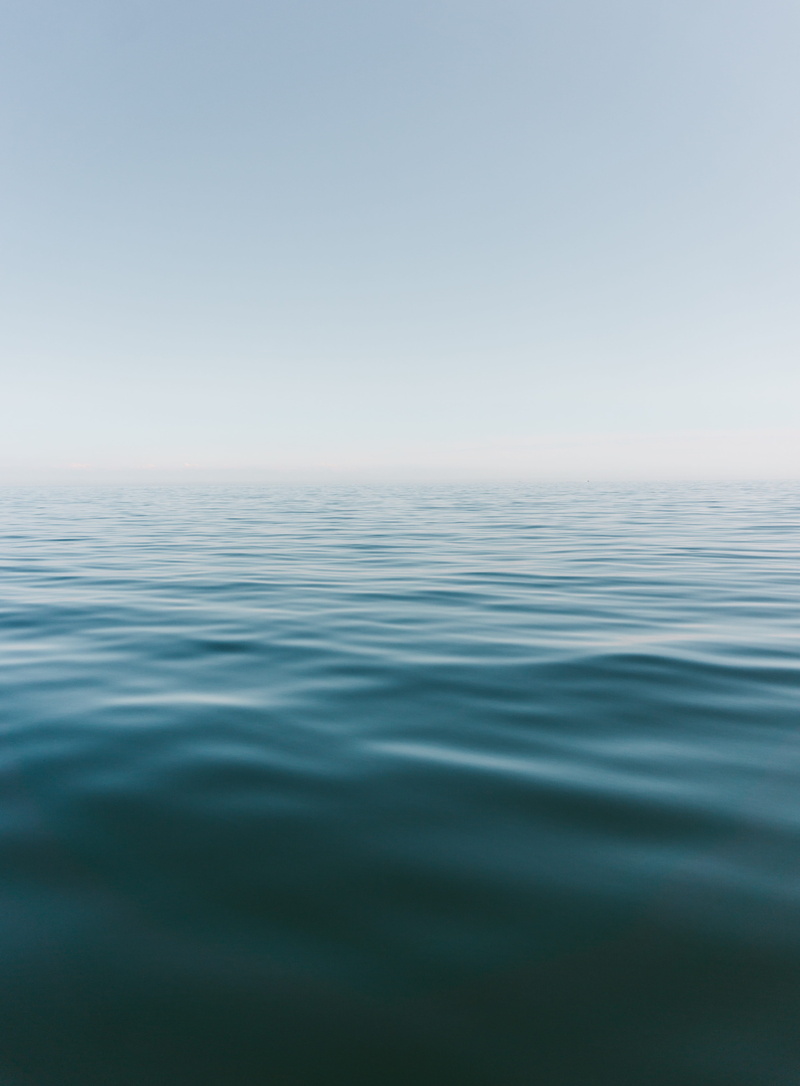 horizon over water, nature, mer, day, rippled, 5K, photo, beauty in nature, water, ocean, flat, clear sky, minimalist, smooth, waterfront, bretagne, idyllic