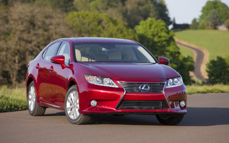 nature, road, focus on foreground, Lexus, outdoors, transportation, no people, wealth, city, travel, luxury, Cars, sedan, retro styled, 2K, h, day, car
