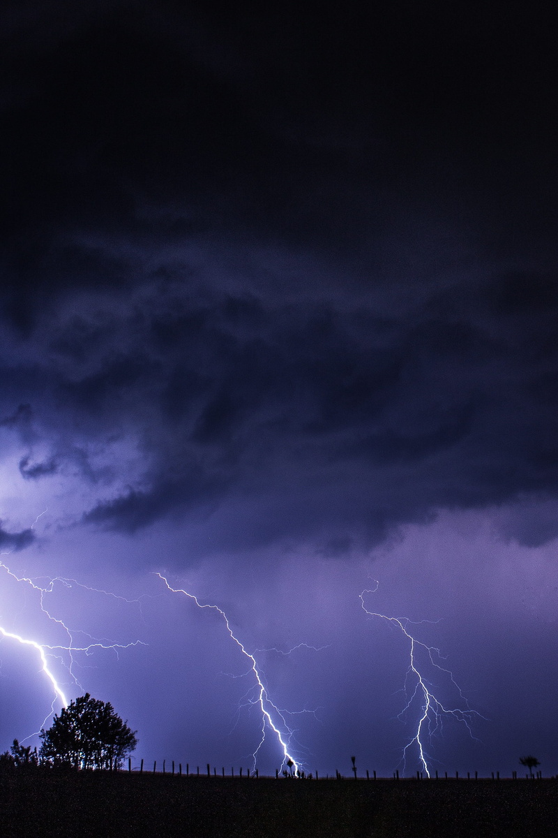electricity, ominous, power, energy, storm cloud, risk, rain, thunder, flashes, storm, outdoors, dramatic sky, thunderstorm, warning sign, lightning, environment