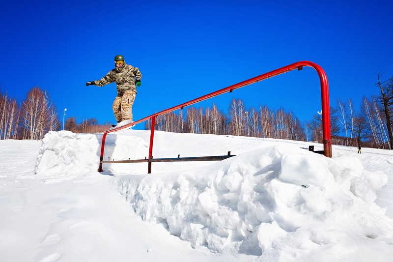 fast, crazy, full length, boy, ski, outdoors, copy, board, resort, ride, outdoor, snow, one person, snowboarder, speed, cloud, jump, boarding, snowboard