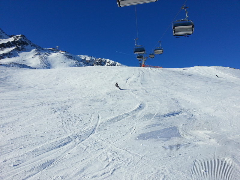 leisure activity, transportation, landscape, day, blue, powder snow, sport, beauty in nature, alpine, outdoors, boarders, snowcapped mountain, cable car