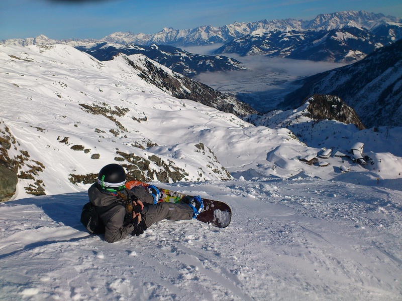 leisure activity, kaprun, freedom, riding, rear view, holiday, snowboarders, winter, feet, 2K, snowboard, nature, snowcapped mountain, one person, cold temperature