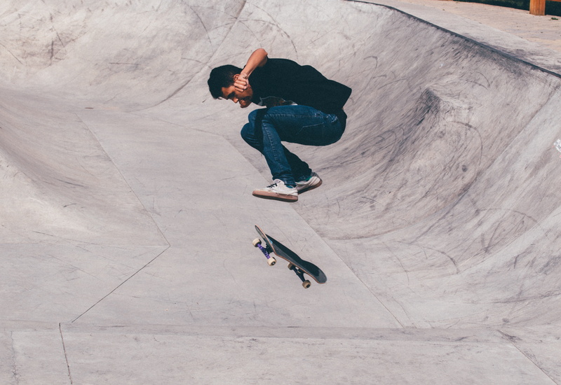 pets, extreme, skateboard, men, skating, boy, jump, urban, young, style, half-pipe, skater, skateboard park, extreme sports, real people, nature, skateboarding
